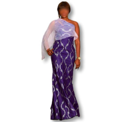 Robe Nikara